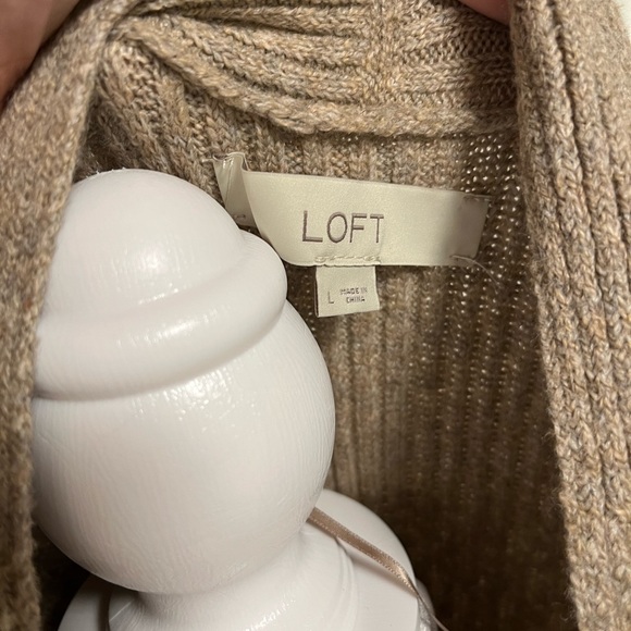 LOFT mid length cardigan. No damage like new. Smoke free home. Size L - Picture 5 of 5